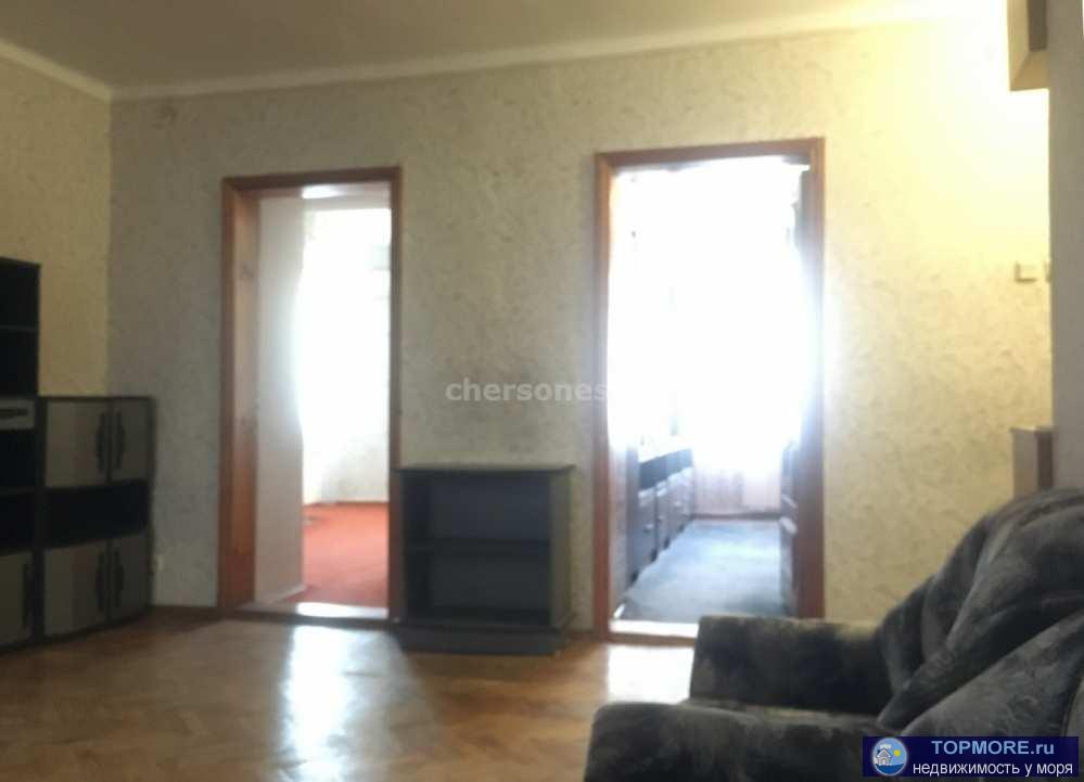 Сдается  просторная, теплая  квартира.  Центр Севастополя.  Для семьи.   В ней тепло зимой и прохладно летом. Второй... - 1