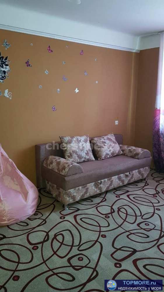 Сдаётся чистая, ухоженная однокомнатная квартира с новым косметическим ремонтом.  В квартире всё есть: новая бытовая...