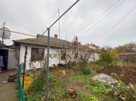 Продаётся одноэтажный многоквартирной дом в п. Андреевка , дом 50...