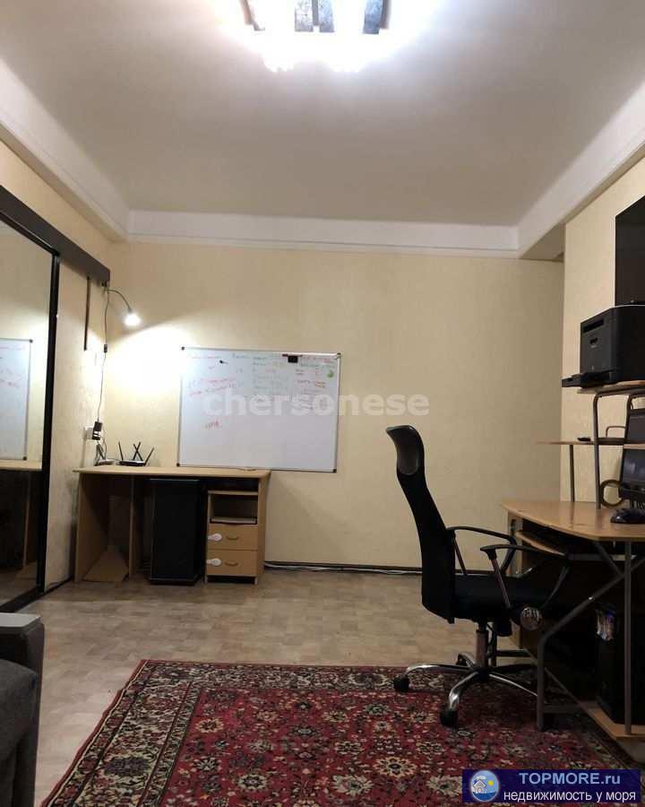 Продаётся отличная трехкомнатная квартира в самом востребованном районе города. Цена от собственника.  Квартира... - 2