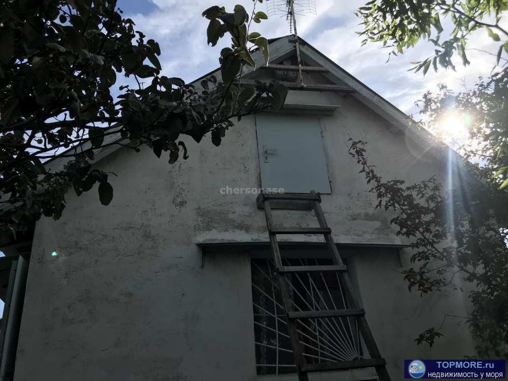 Продаётся дача двухэтажная 20 кв.м. на участке 4.4 сот.СНТ Огонек.  Дом из инкерманского камня.  На участке имеется...