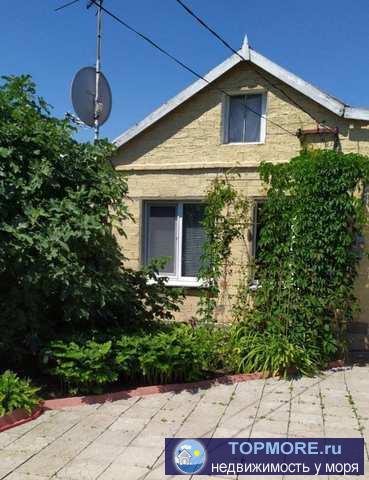 Продается благоустроенный  дом  80 кв м на участке  6,8 соток, расположенный  в центре с.Береговое, недалеко от моря...