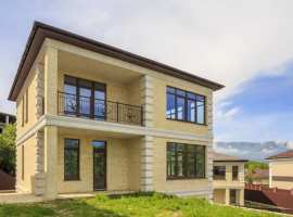 Продается дом с гаражем в поселке Горный, Ялтинский городской...