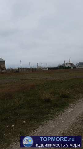 Продается участок в пгт Приморский по ул Скифская. Участок 8 соток. По границе участка газ,вода,свет. Благоустроенный... - 2