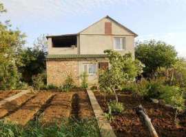 Продается садовый дом 130 кв.м., 6 соток в Феодосии, массив...