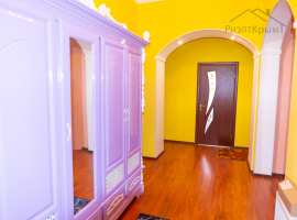 Сдается первый этаж двухэтажного дома, общей площадью 120 м2, в...