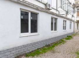 Продам квартиру общей площадью 202 м2, расположенной в р....