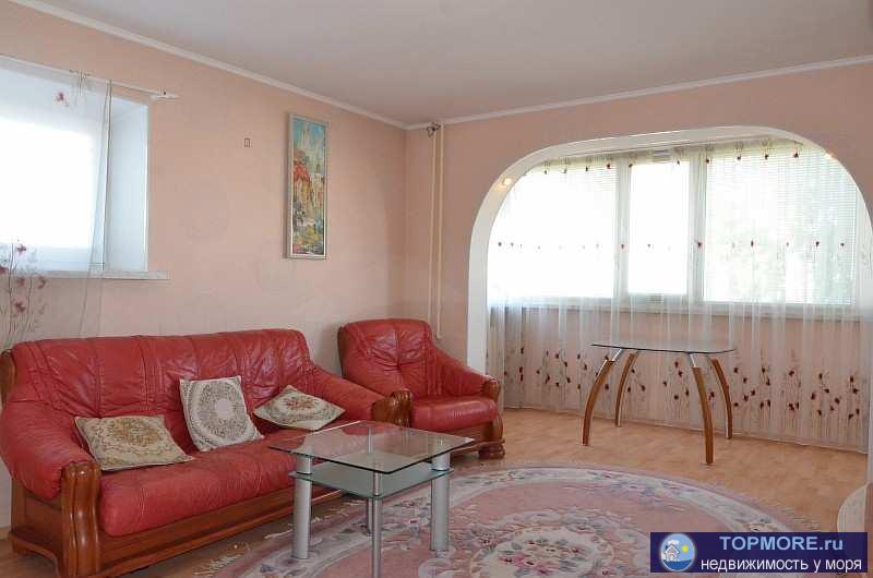 Продаётся уютная трехкомнатная квартира на пр-те Генерала Острякова, дом 112, остановка Переход.   Расположена...