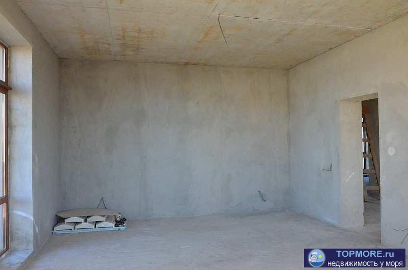 Новый дом на берегу моря в Севастополе, наб. А. Первозванного, дом 16. Дом 2-х этажный, 300 м2. В доме 4 комнаты,... - 33