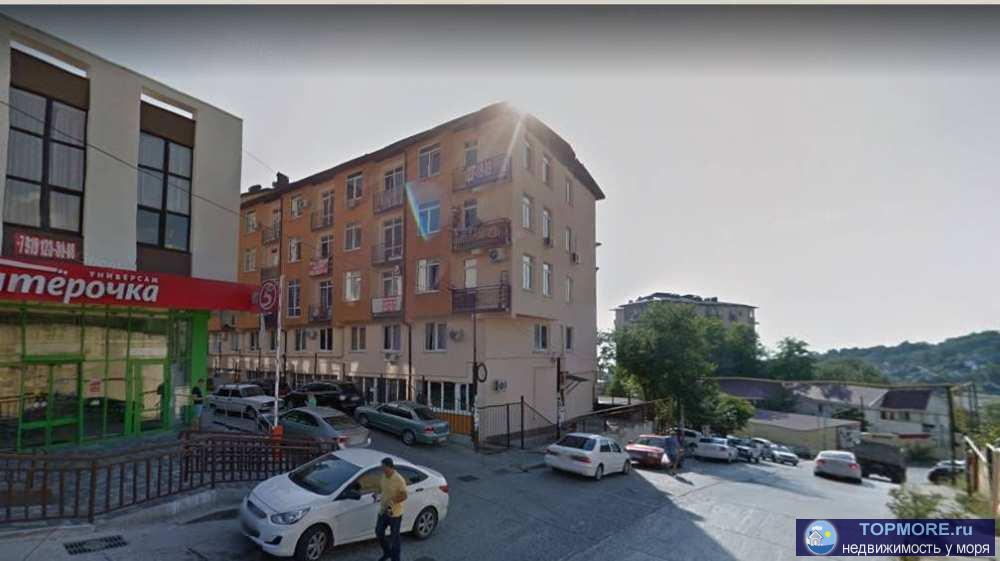 Продается квартира с ремонтом на первом этаже в новостройке. Квартира трехкомнатная плюс кухня, все комнаты...