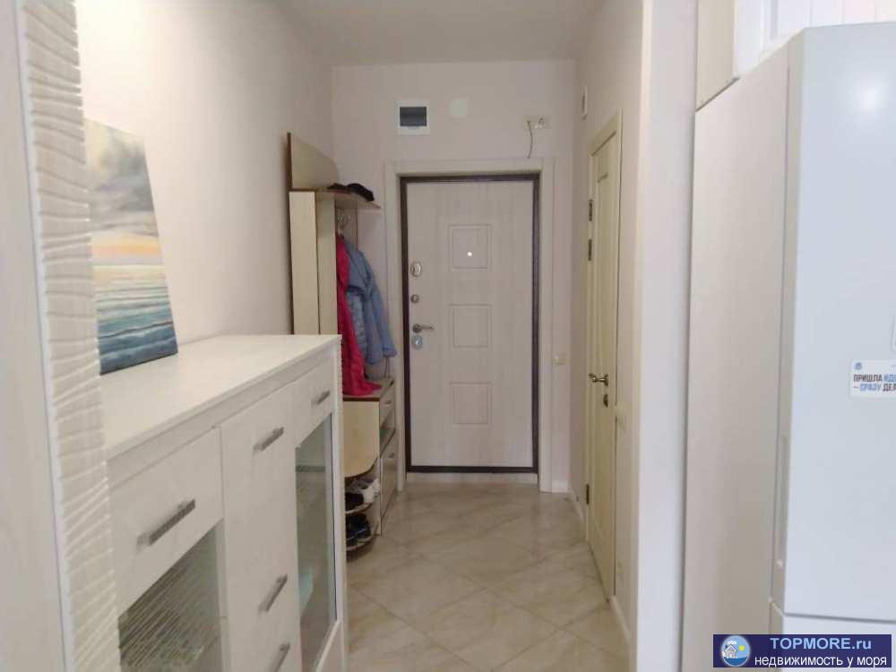 Продаю отличную квартиру полуторку (студия + спальная комната с окном) , площадь 37 кв.м с балконом в Дагомысе  (ул.... - 2