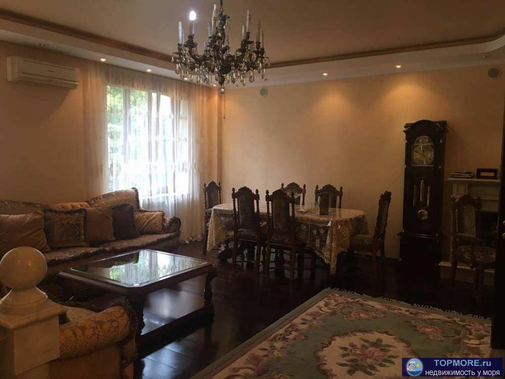 Лот № 104061. Продаётся квартира в «сталинке», расположенная на улице Гагарина. В квартире четыри комнаты и...