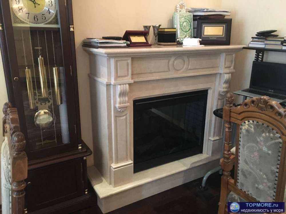 Лот № 104061. Продаётся квартира в «сталинке», расположенная на улице Гагарина. В квартире четыри комнаты и... - 1