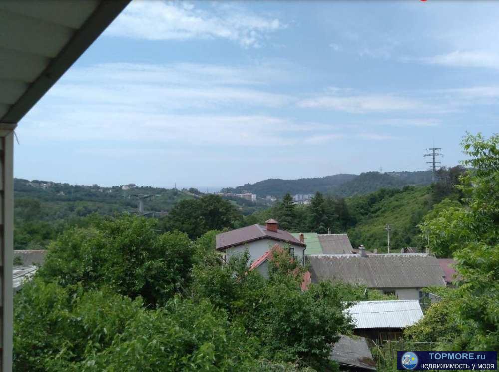 Двухуровневый каркасный дом, перекрытия ж/б, на первом этаже две спальни, два с/у, две кухни и два входа, на втором...