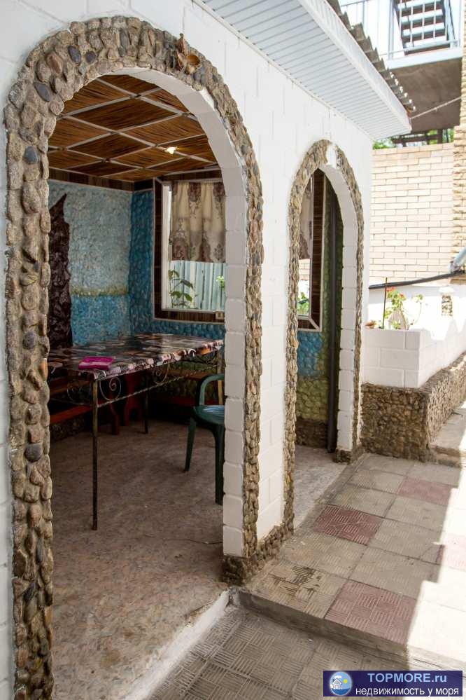 Предлагаем для проживания в Коктебеле, напротив аквапарка, двухэтажный коттедж (по одному двухкомнатному... - 10