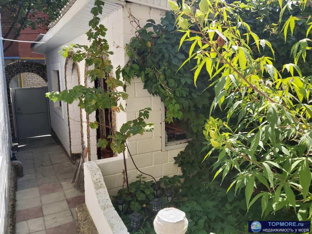 Предлагаем для проживания в Коктебеле, напротив аквапарка, двухэтажный коттедж (по одному двухкомнатному... - 13