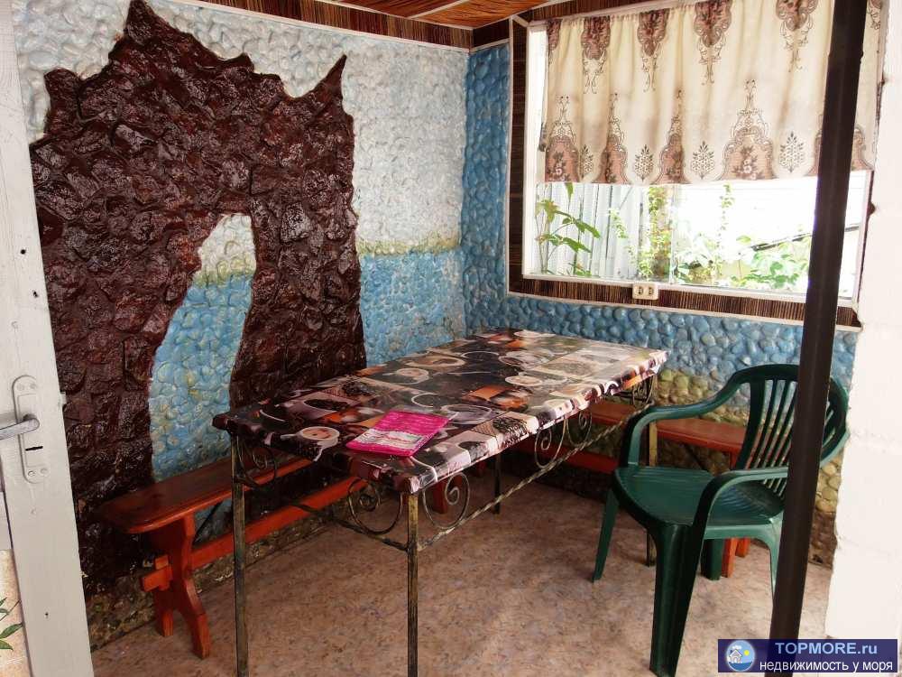 Предлагаем для проживания в Коктебеле, напротив аквапарка, двухэтажный коттедж (по одному двухкомнатному... - 15