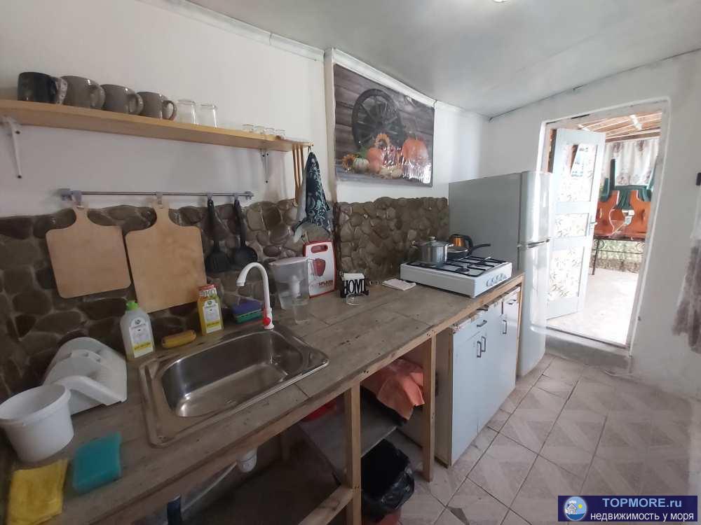 Предлагаем для проживания в Коктебеле, напротив аквапарка, двухэтажный коттедж (по одному двухкомнатному... - 16