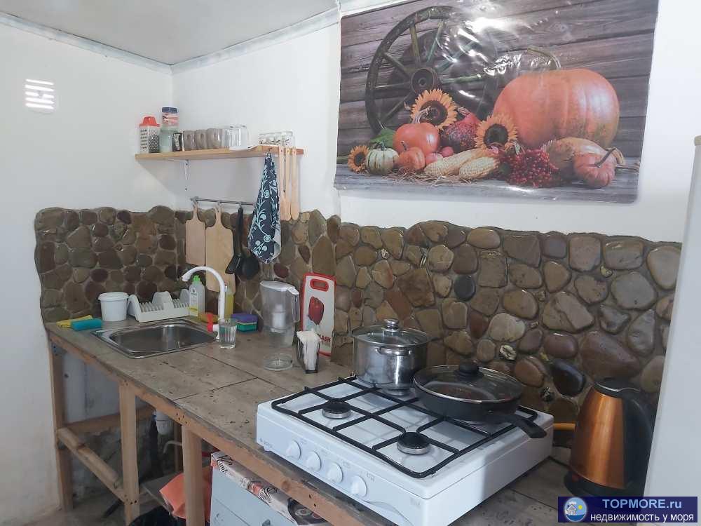 Предлагаем для проживания в Коктебеле, напротив аквапарка, двухэтажный коттедж (по одному двухкомнатному... - 18