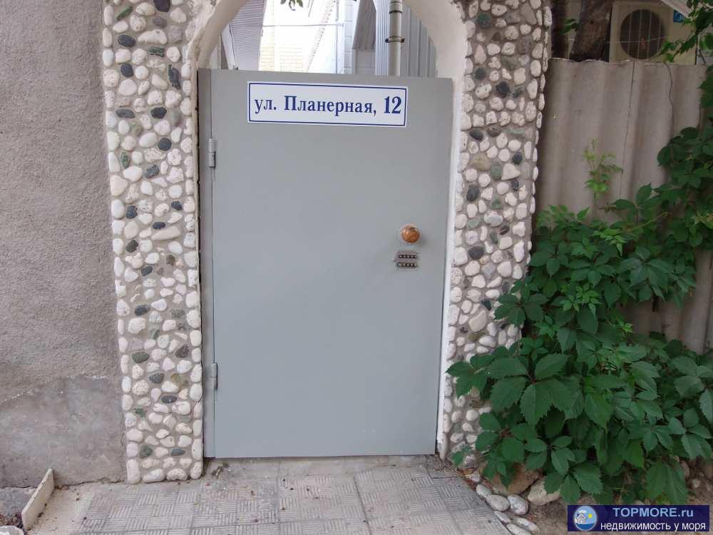 Предлагаем для проживания в Коктебеле, напротив аквапарка, двухэтажный коттедж (по одному двухкомнатному... - 19