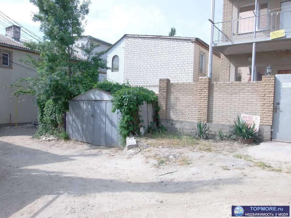 Предлагаем для проживания в Коктебеле, напротив аквапарка, двухэтажный коттедж (по одному двухкомнатному... - 3