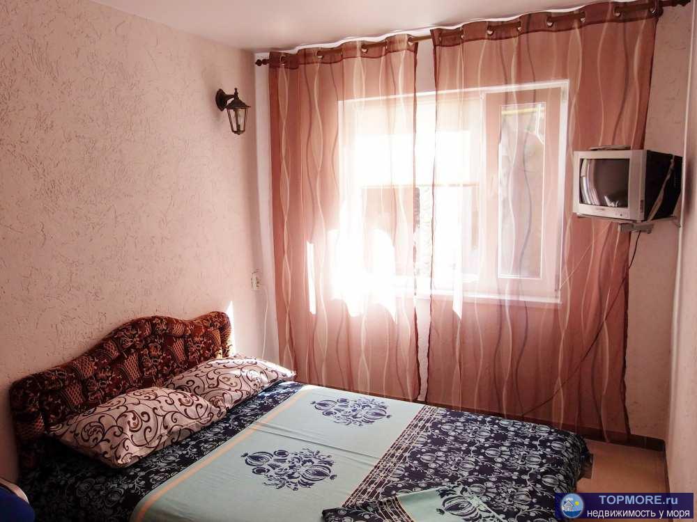 Предлагаем для проживания в Коктебеле, напротив аквапарка, двухэтажный коттедж (по одному двухкомнатному... - 30