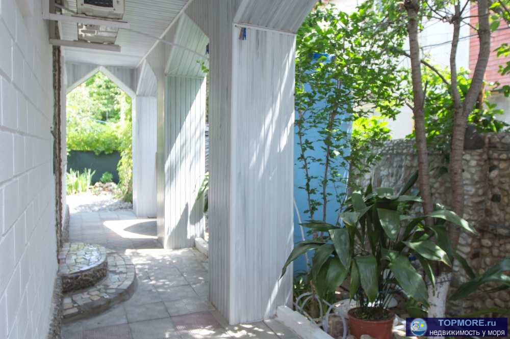 Предлагаем для проживания в Коктебеле, напротив аквапарка, двухэтажный коттедж (по одному двухкомнатному... - 35