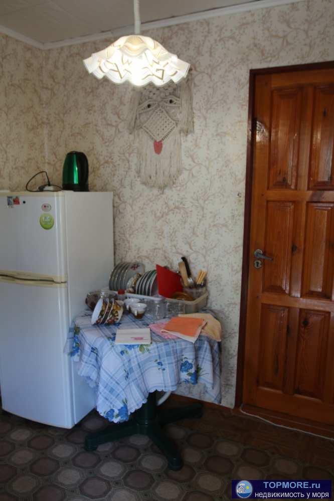 Предлагаем для проживания в Коктебеле, напротив аквапарка, двухэтажный коттедж (по одному двухкомнатному... - 46