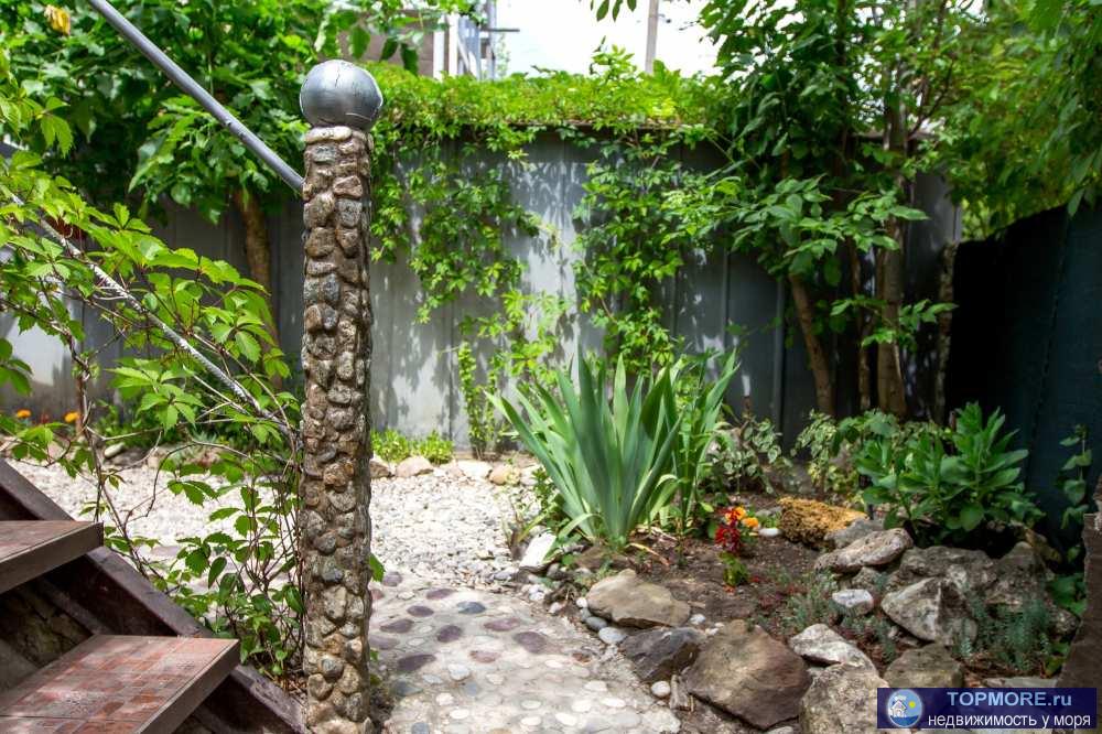 Предлагаем для проживания в Коктебеле, напротив аквапарка, двухэтажный коттедж (по одному двухкомнатному... - 5