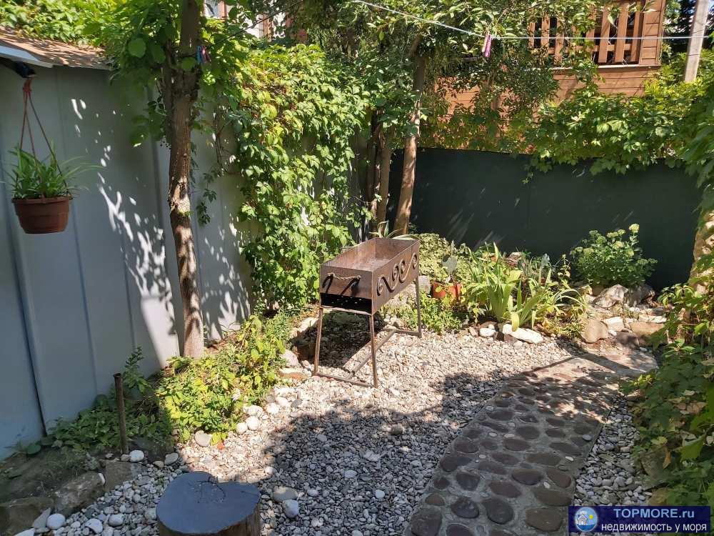 Предлагаем для проживания в Коктебеле, напротив аквапарка, двухэтажный коттедж (по одному двухкомнатному... - 6