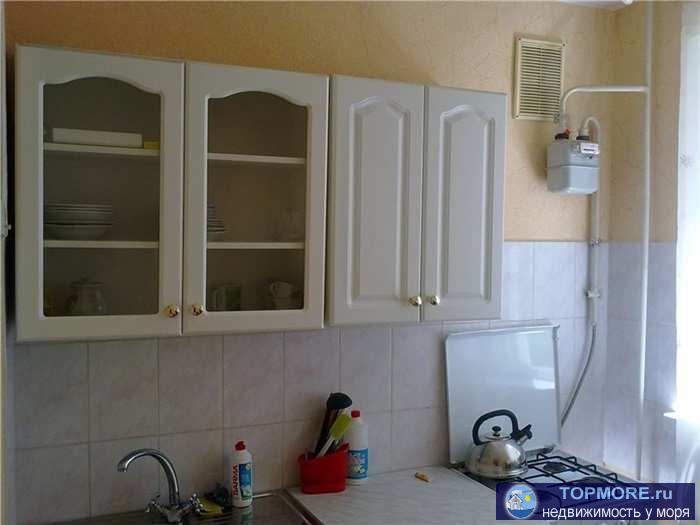 Сдается до лета ( июнь 2021 г ). Уютная и чистая 1 ком кв в Камышах, в хорошем состоянии . Рядом ТРЦ Апельсин,...