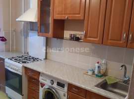 Продаётся отличная двухкомнатная квартира на Острякова.Без комиссии...