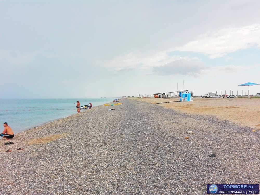 Красивый деревянный эко дом в 100м от моря. 2 комнаты для 6 чел., оборудованная кухня.  Двор общий. Есть мангальная...