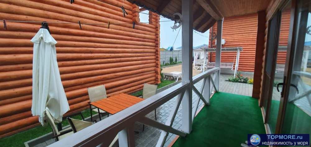 Красивый деревянный эко дом в 100м от моря. 2 комнаты для 6 чел., оборудованная кухня.  Двор общий. Есть мангальная... - 10