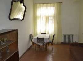  Просторная трехкомнатная квартира площадью 74,8 кв м. Центр города...