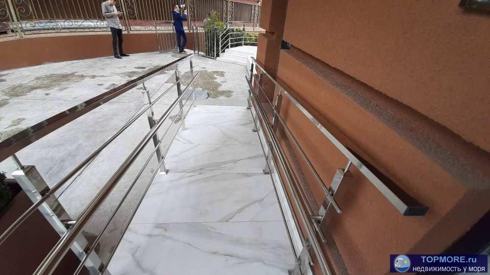 Продаю просторную квартиру в Жилом комплексе бизнес-класса “Мадрид 4”. Высота потолков 3 м. В квартире 2 окна,... - 1