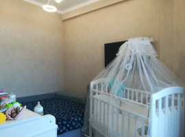 Продам светлую и уютную квартиру с мебелью и техникой. Ремонт...