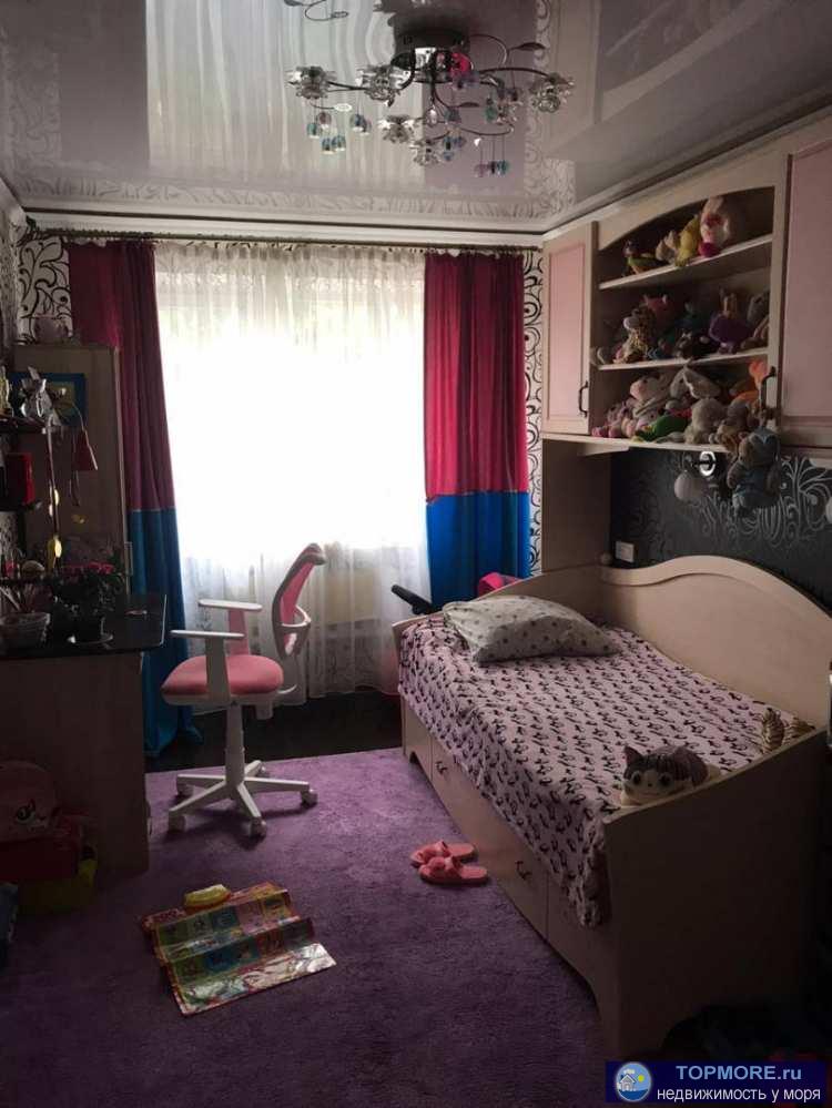 Срочно! Продаю трехкомнатную квартиру в самом центре Адлера!Квартира с новым хорошим ремонтом, полностью готова для... - 1