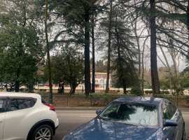 Продается квартира в центре города на против речки Сочинка, ремонт...