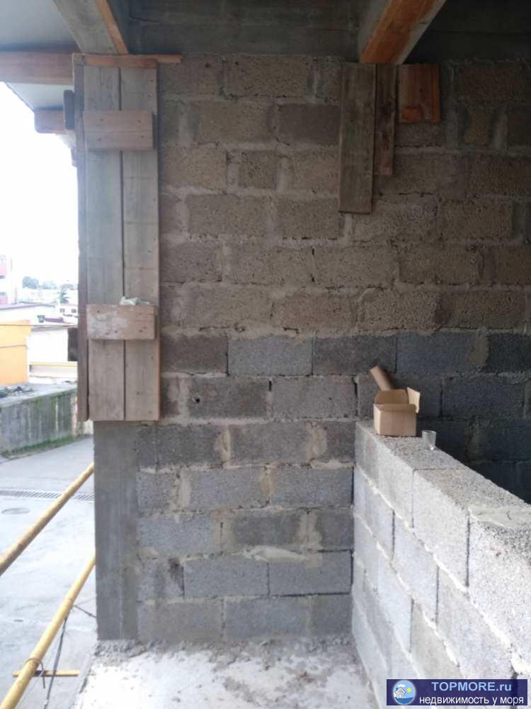 Предлагается к продаже 2-этажный двойной жилой гараж в гк Таврия общей площадью 105 кв.м. 3 комнаты. по периметру... - 1