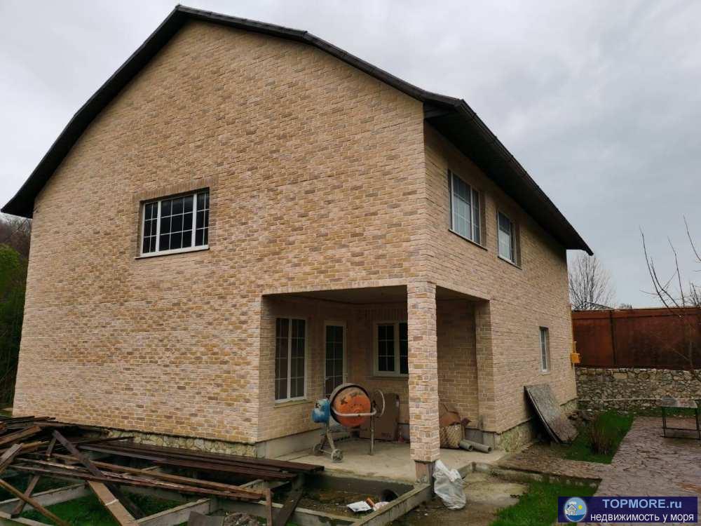 Продам дом в экологически чистом районе с развитой инфраструктурой.Дом расположен в тихом месте, на ровном участке (...