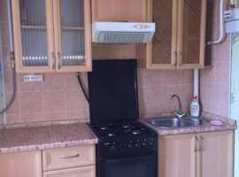 Сдается длительно отличная 3 ком квартира ( чешка ) . Окна спален...