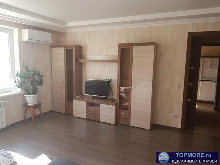 Сдается крупногабаритная 1 ком квартира в р -не Метро. Всегда есть место на парковки). Новый ремонт. Теплый пол....