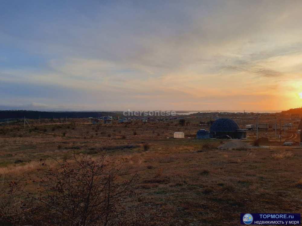 Продается земельный участок ИЖС общей площадью 10 соток на улице Линия 2, поселок Любимовка!  Участок ровный,... - 2