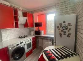 Продается однокомнатная квартира в г Федосия, ул Гарнаева, 3эт/5эт....