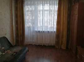 Срочно продается благоустроенная, просторная двухкомнатная квартира...