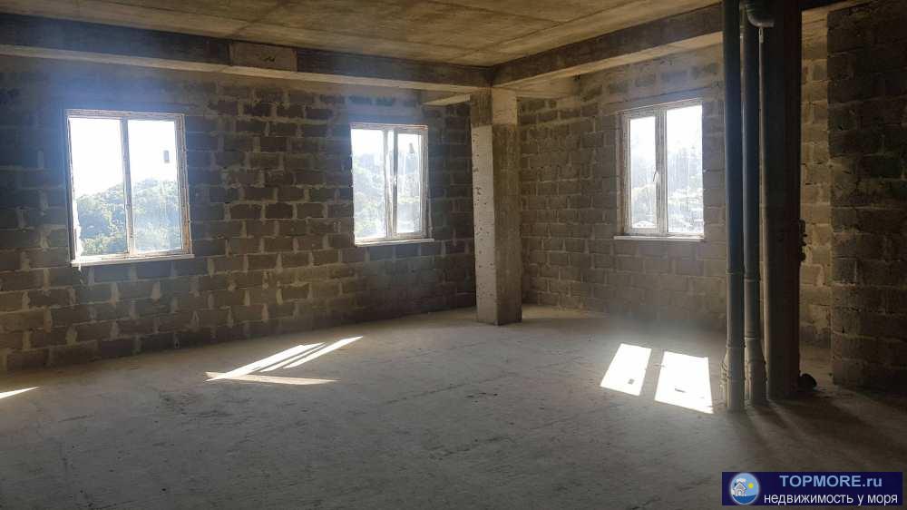 Продаю квартиру в сданном доме, на закрытой территории -большая парковка и детская площадка. До остановки и магазинов... - 1