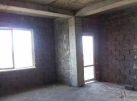 Срочно продам квартиру в г. Сочи. Квартира с черновой отделкой, 2...