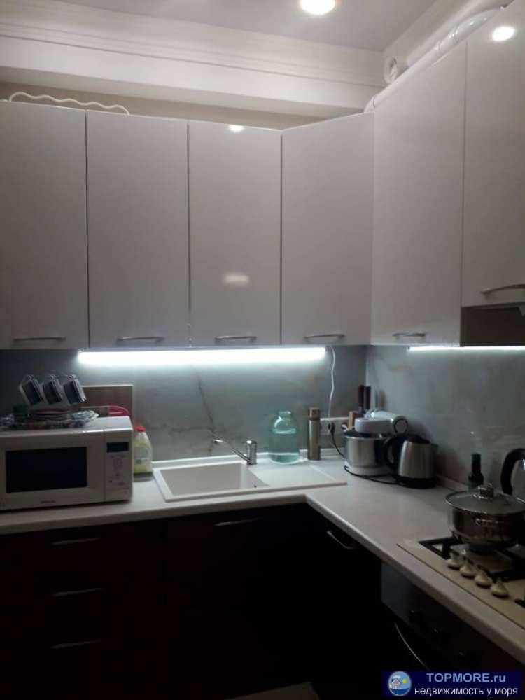 Лот № 139360. Продаю уютную светлую квартиру. Рядом с домом находятся продовольственные магазины.За 10 минут на... - 1