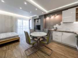 Лот № 138976. Продаю видовую светлую квартиру с новым ремонтом в...